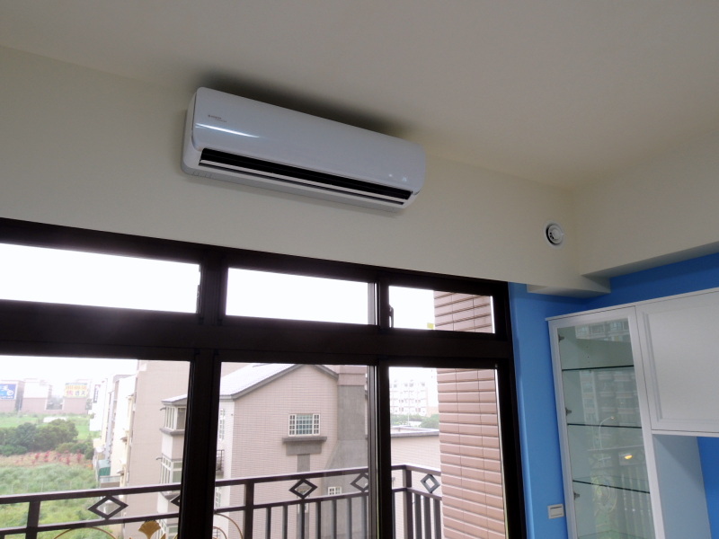 大園高鐵捷運之星　　日立冷氣 大金HRV