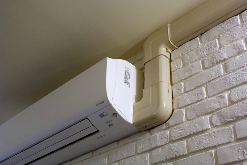 客廳大金壁掛式冷氣搭配室內管槽