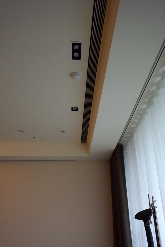 主臥室空調出風口