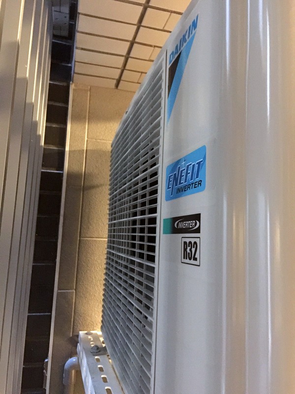 大金R32新世代冷媒系統室外機